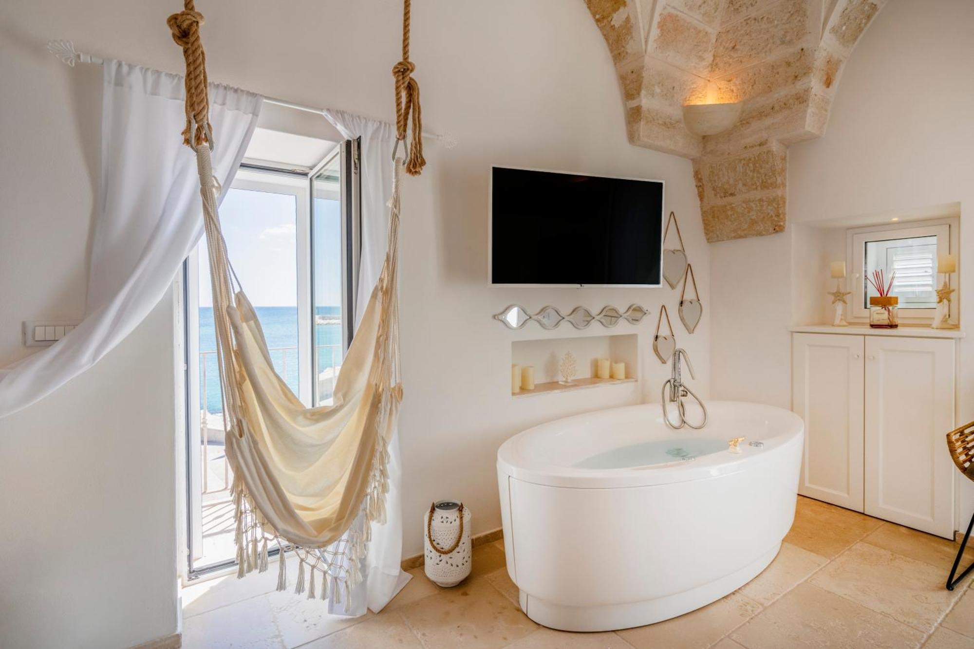 Apulia Charming Suites - Casa Rossa Suite Perla E Suite Corallo Savelletri Dış mekan fotoğraf