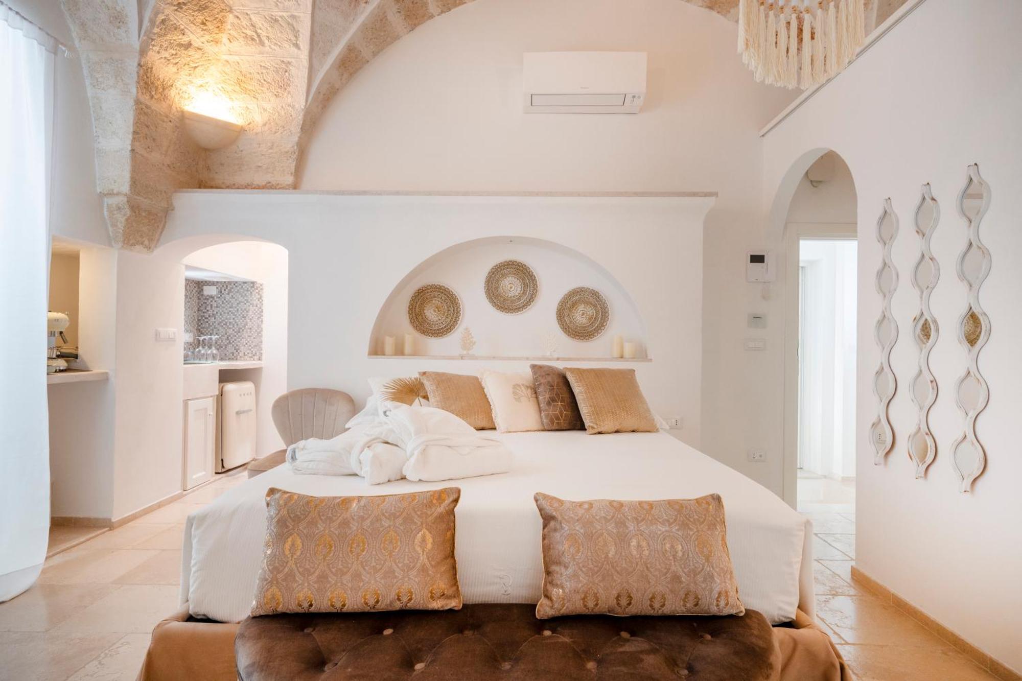Apulia Charming Suites - Casa Rossa Suite Perla E Suite Corallo Savelletri Dış mekan fotoğraf