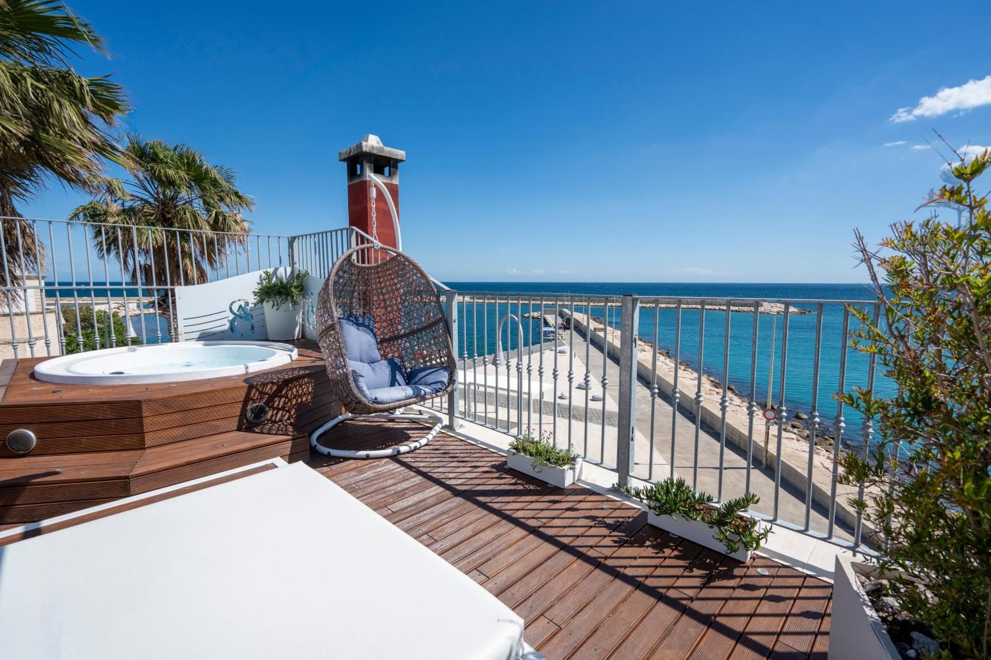 Apulia Charming Suites - Casa Rossa Suite Perla E Suite Corallo Savelletri Dış mekan fotoğraf