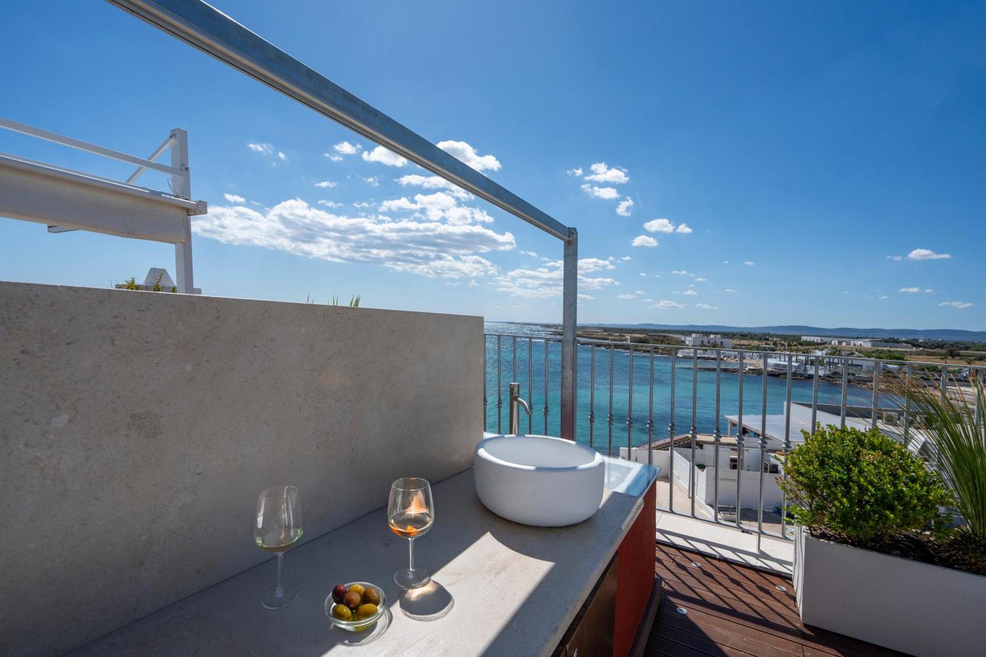 Apulia Charming Suites - Casa Rossa Suite Perla E Suite Corallo Savelletri Dış mekan fotoğraf